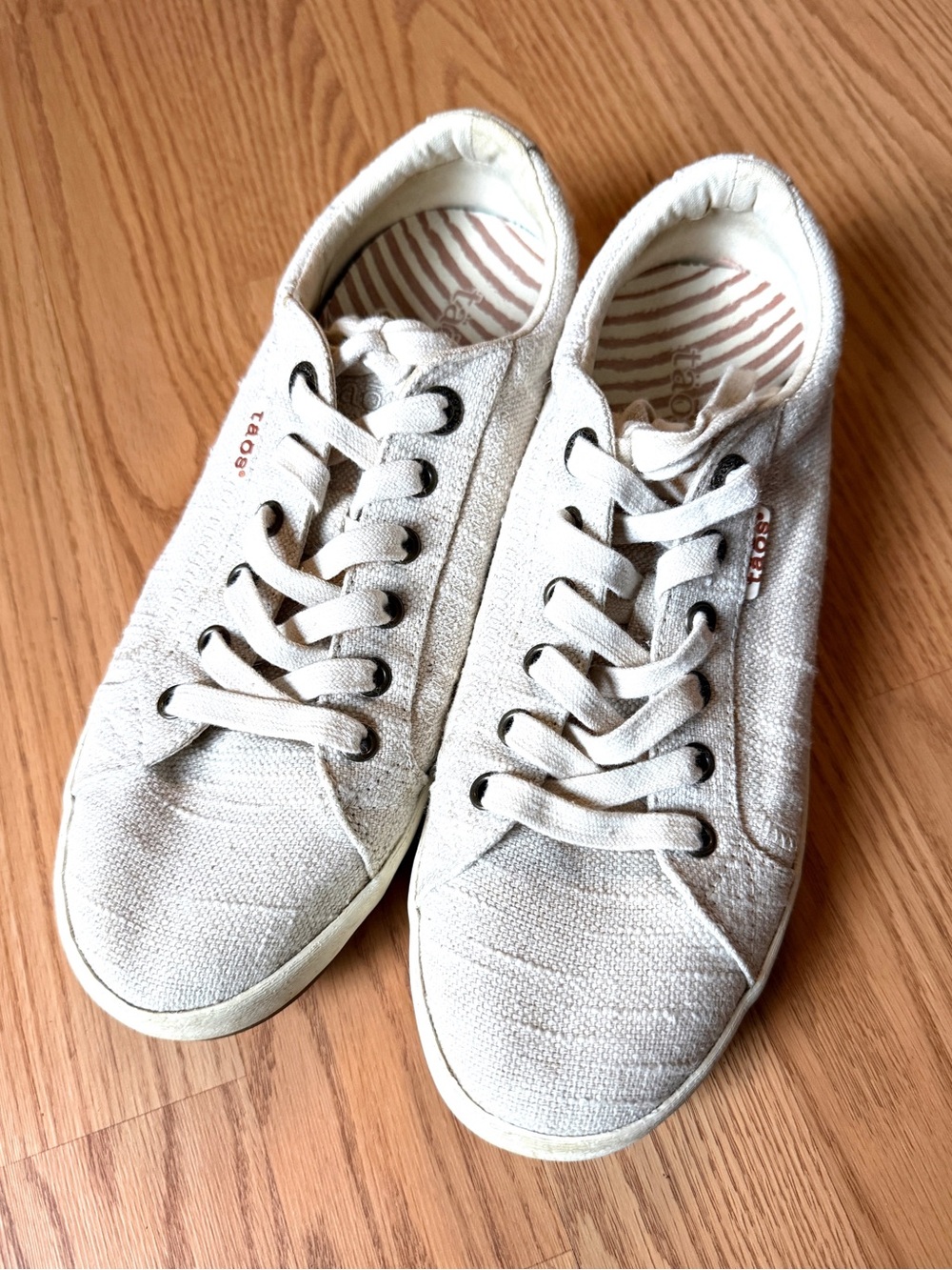 Taos Footwear Women's Star Natural Hemp Sneaker, Size 9